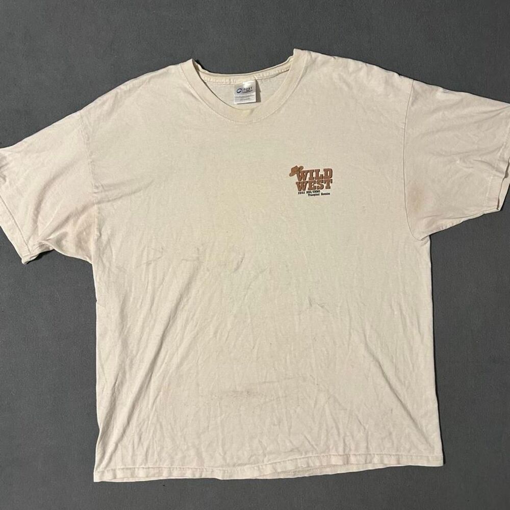 Unbranded Men's Cream and Tan T-shirt